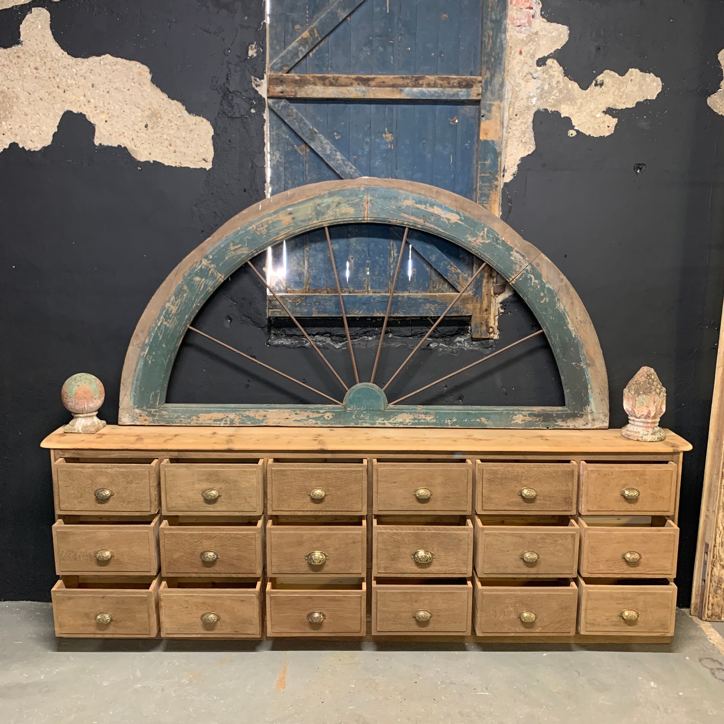 Vitrine vaisselier fin XIXe