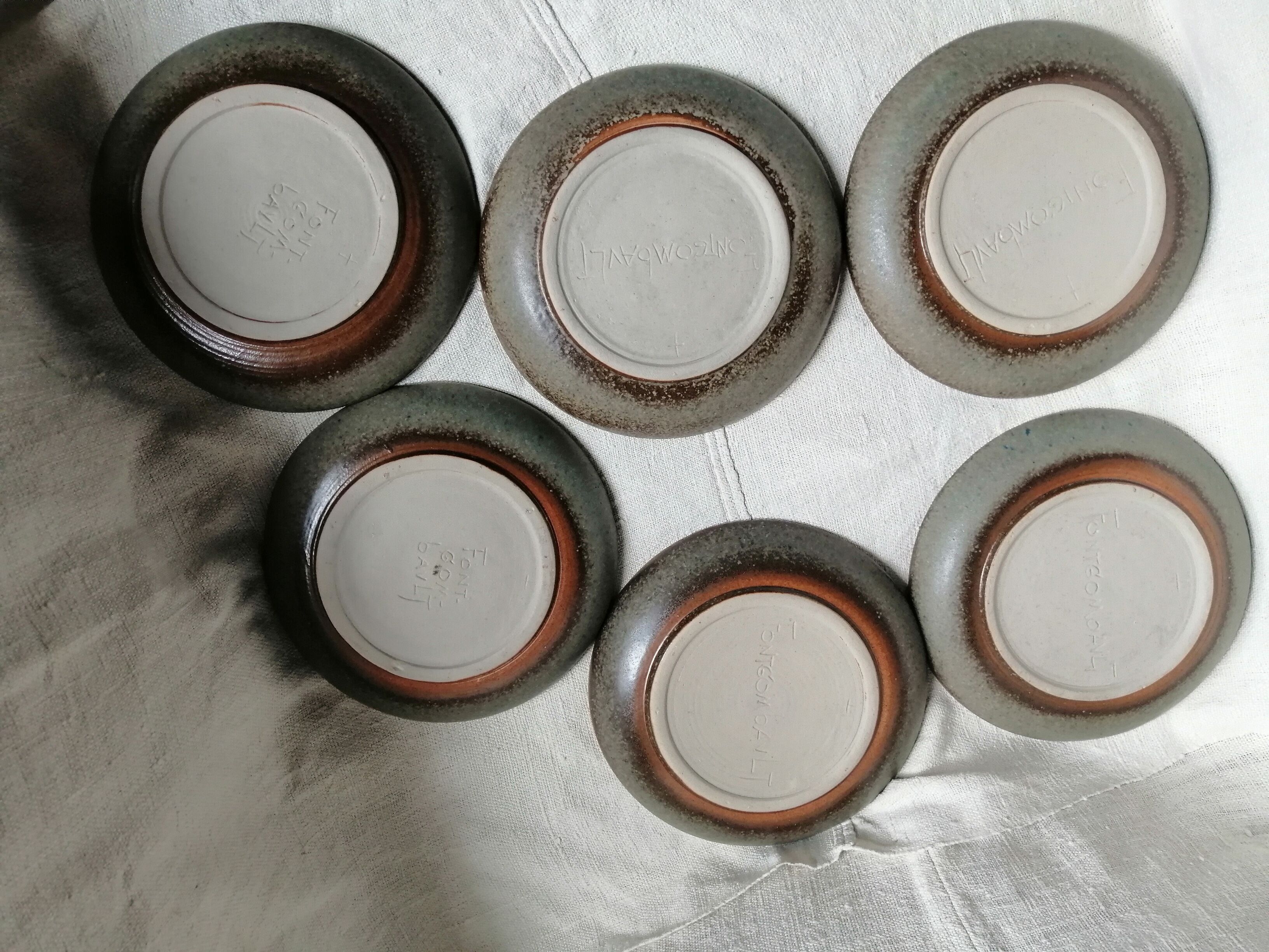 Enamelled sandstone plates Fontgombault Abbey