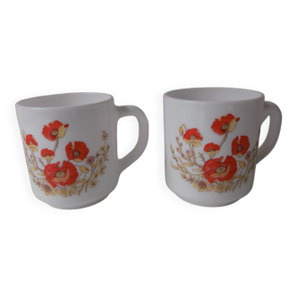 2 cups Arcopal Poppies 1970