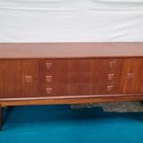 Scandinavian enfilade of the 70s, teak plated.