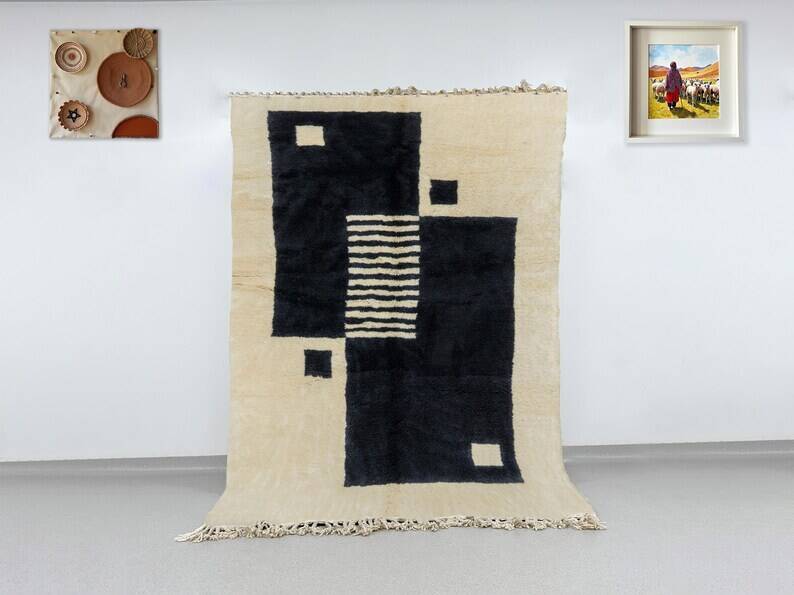 Handmade Berber rug 250cm x 150cm