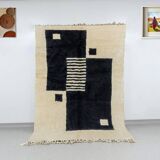 Handmade Berber rug 250cm x 150cm