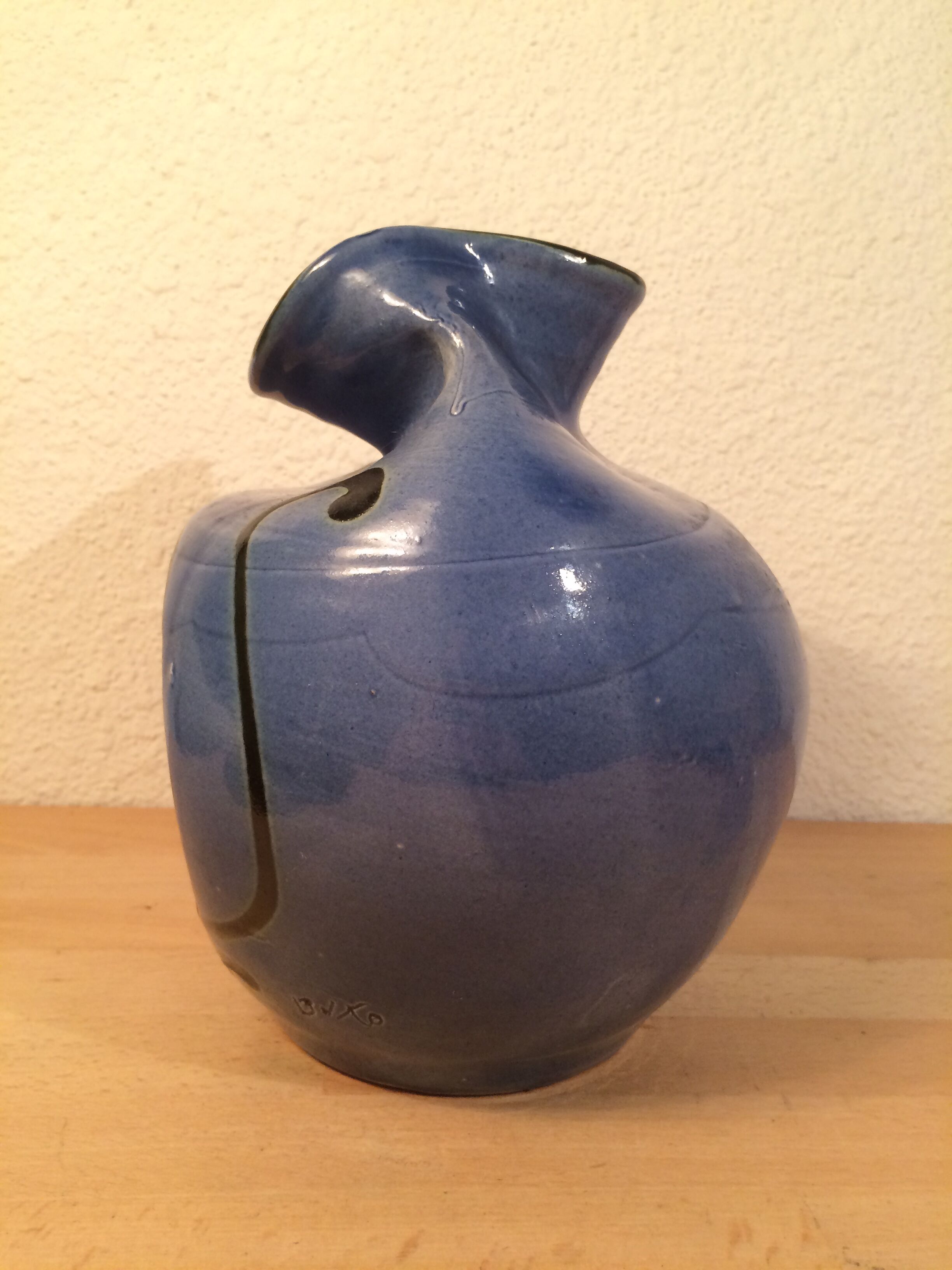 Vase signed Buxo ceramic free form