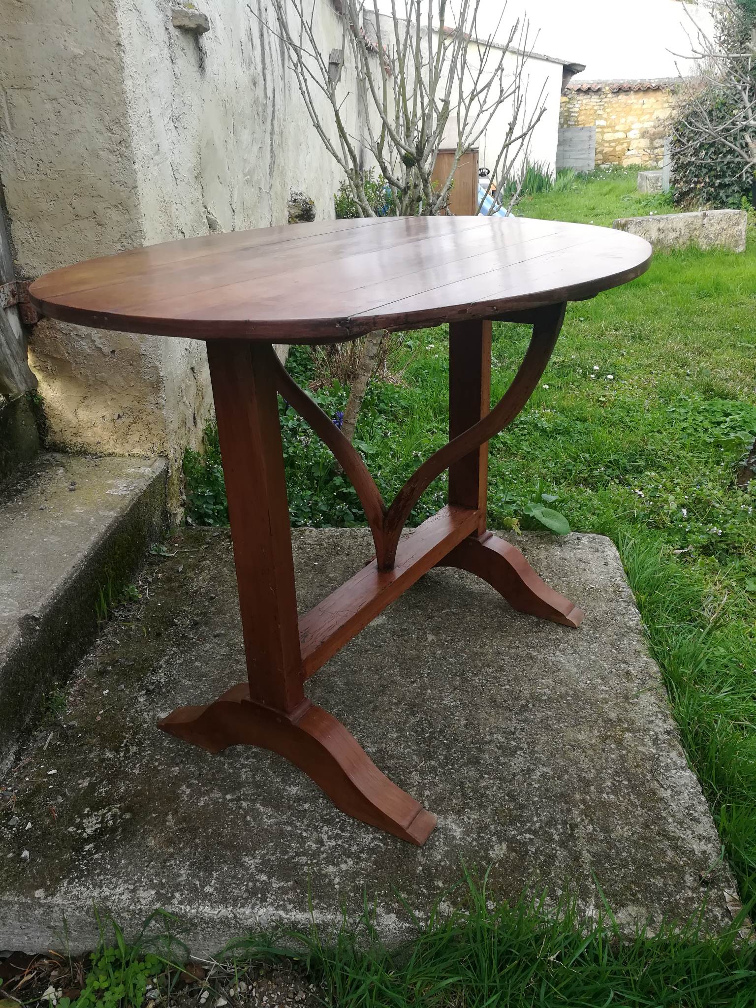 Harvest table Cognac 19th