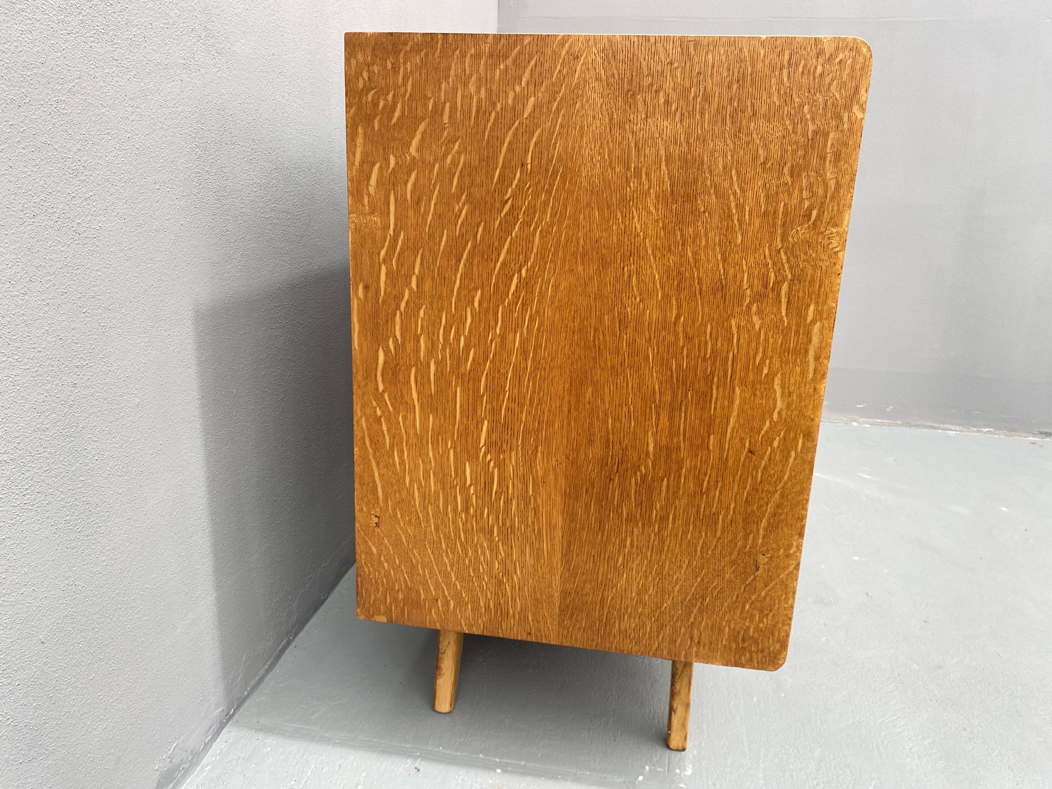 Commode à tiroirs U-453 du milieu du siècle par Jiri Jiroutek, Tchécoslovaquie, années 1960