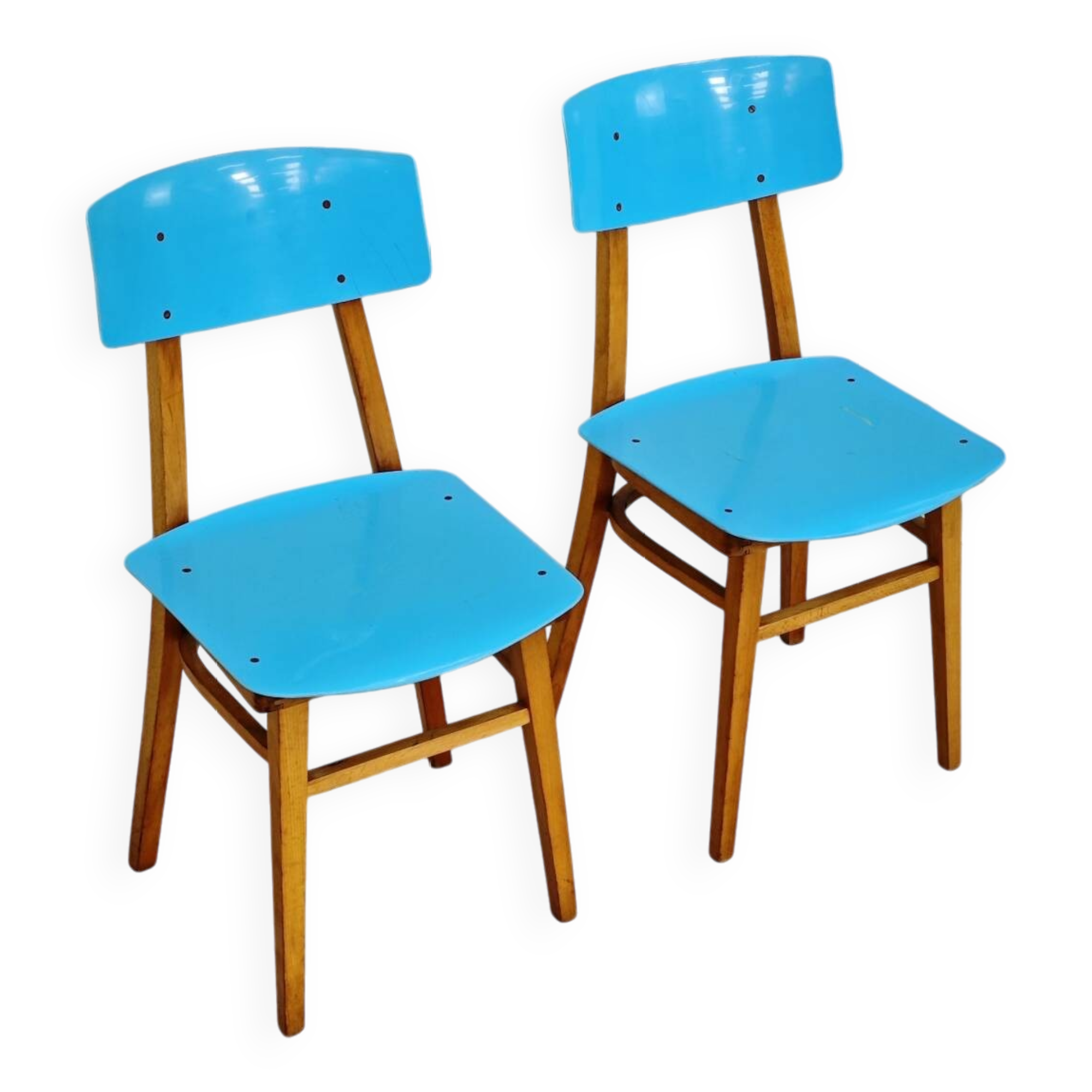 Pair of wooden and plastic chairs Ton Bystrice Thonet