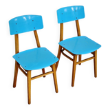 Pair of wooden and plastic chairs Ton Bystrice Thonet