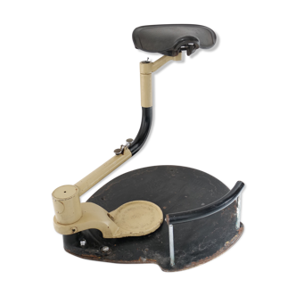 Industrial cantilever seat with “Merat” motorcycle saddle