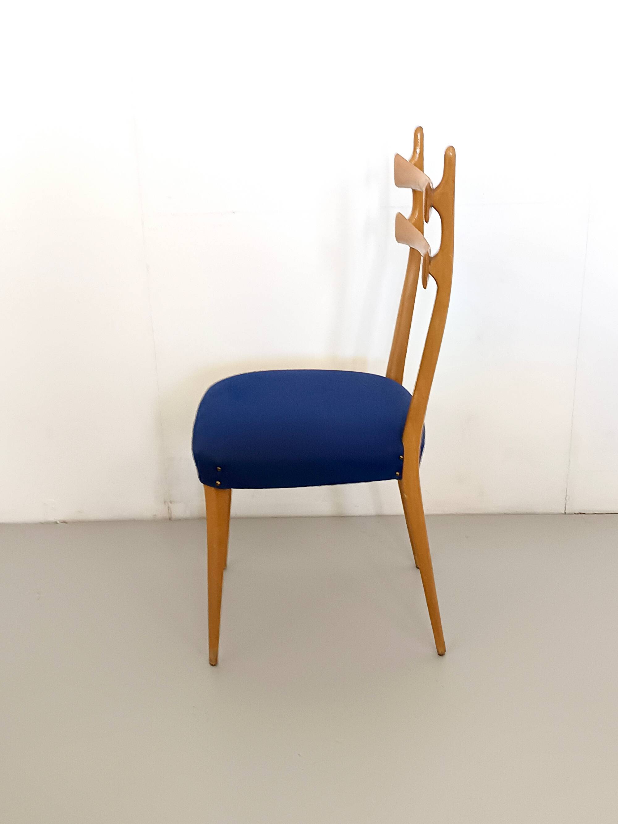 Vintage Maple Dining Chairs with Ultramarine Blue Fabric, 1950s, Set of 5