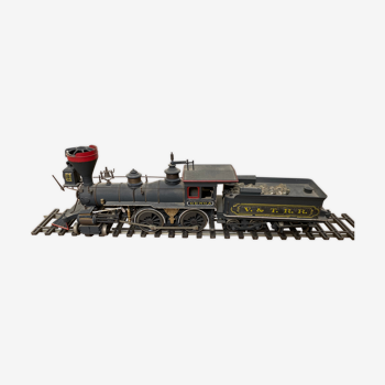 Model steam train