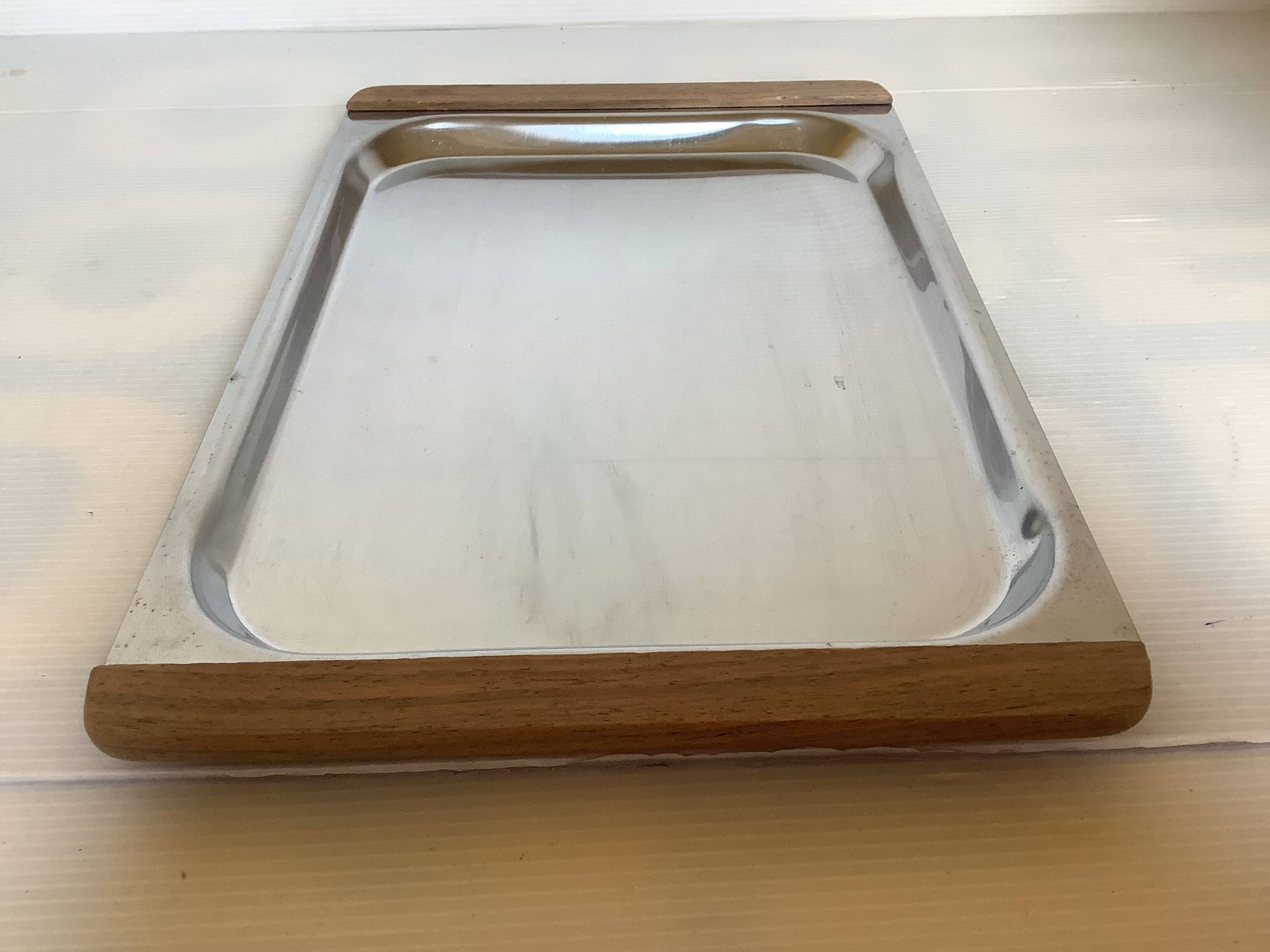 Wood and metal plateaus in Scandinavian style.