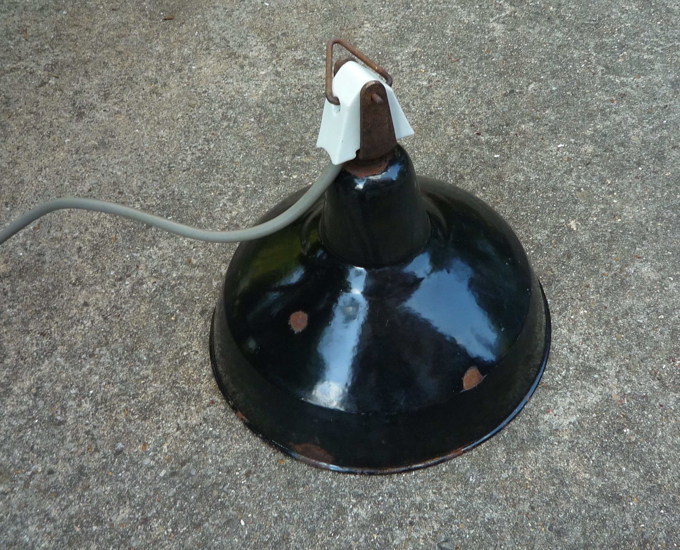 Suspension lampshade lacquered metal industrial style, retro 1950s