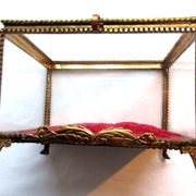 Napoleon III jewelry box, beveled glass and gilded brass, red padded, 4 feet