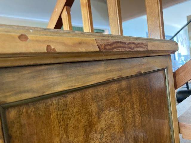 2-door cherry wood bookcase