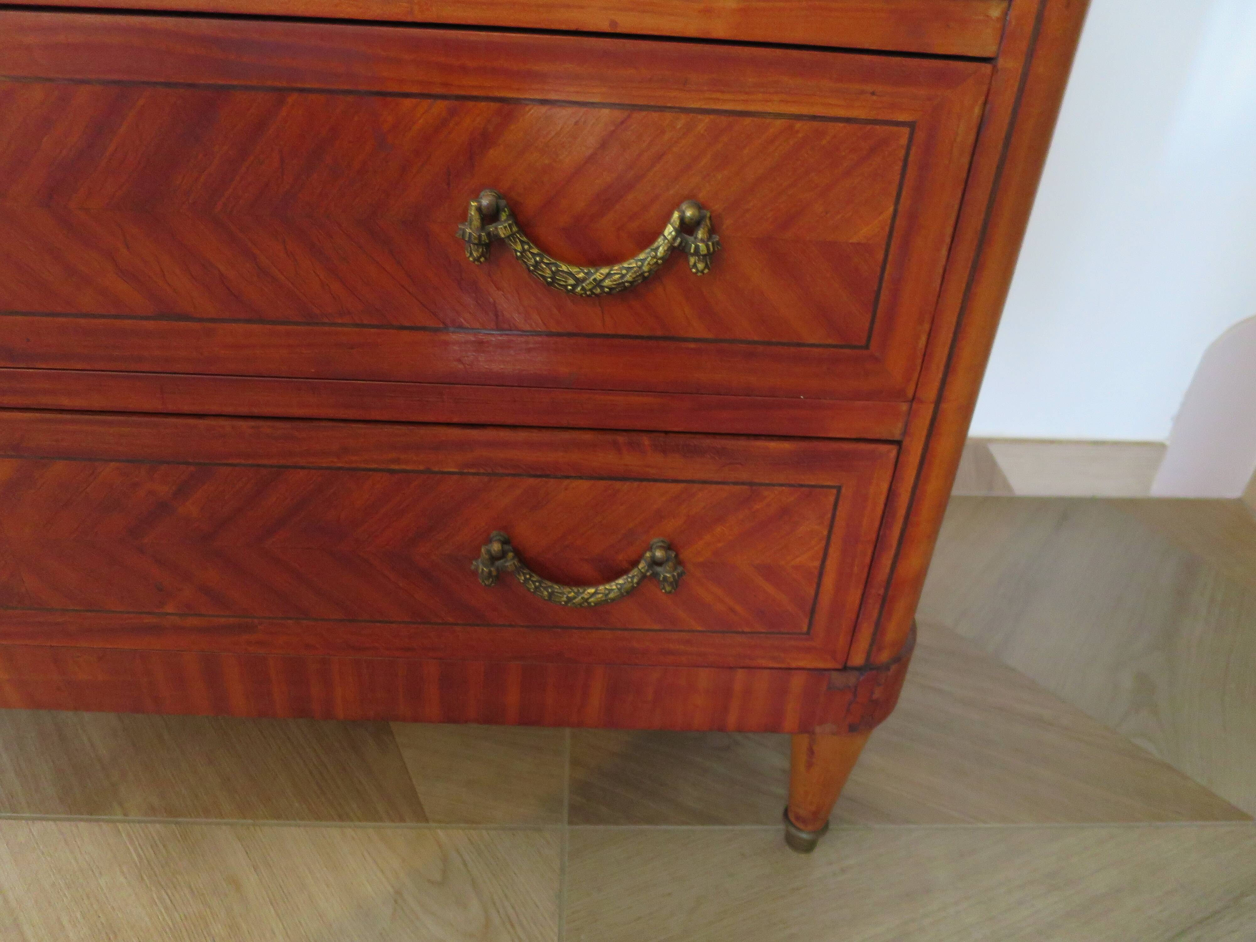 Louis XVI chest of drawers - Bronze - Butterfly wood veneer marquetry - 1930