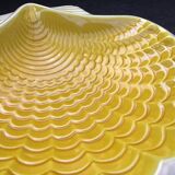 Cup, Verceram pocket tray in shell shape