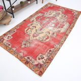 Madallion oriental vintage carpet