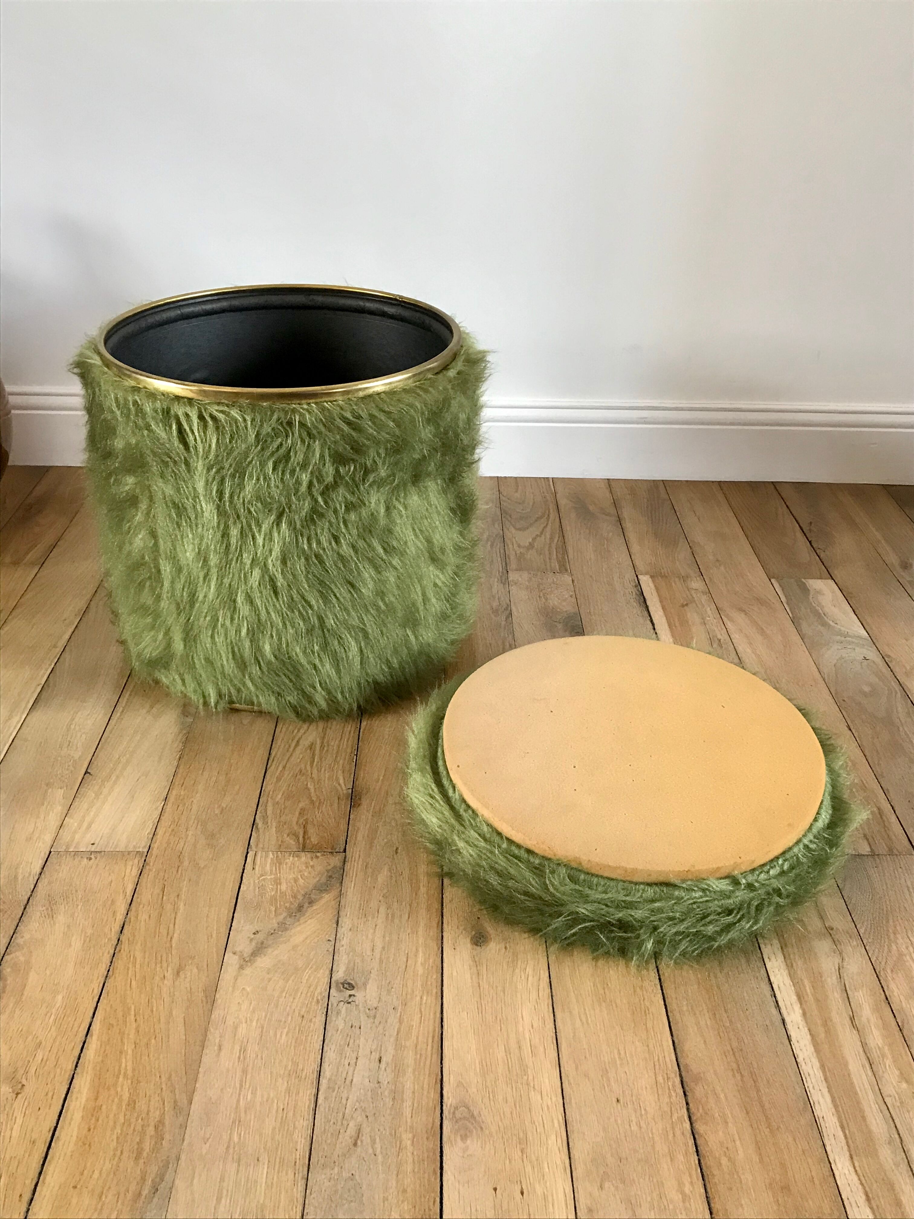 Pouf chest moumoute green and gold vintage years 60-70