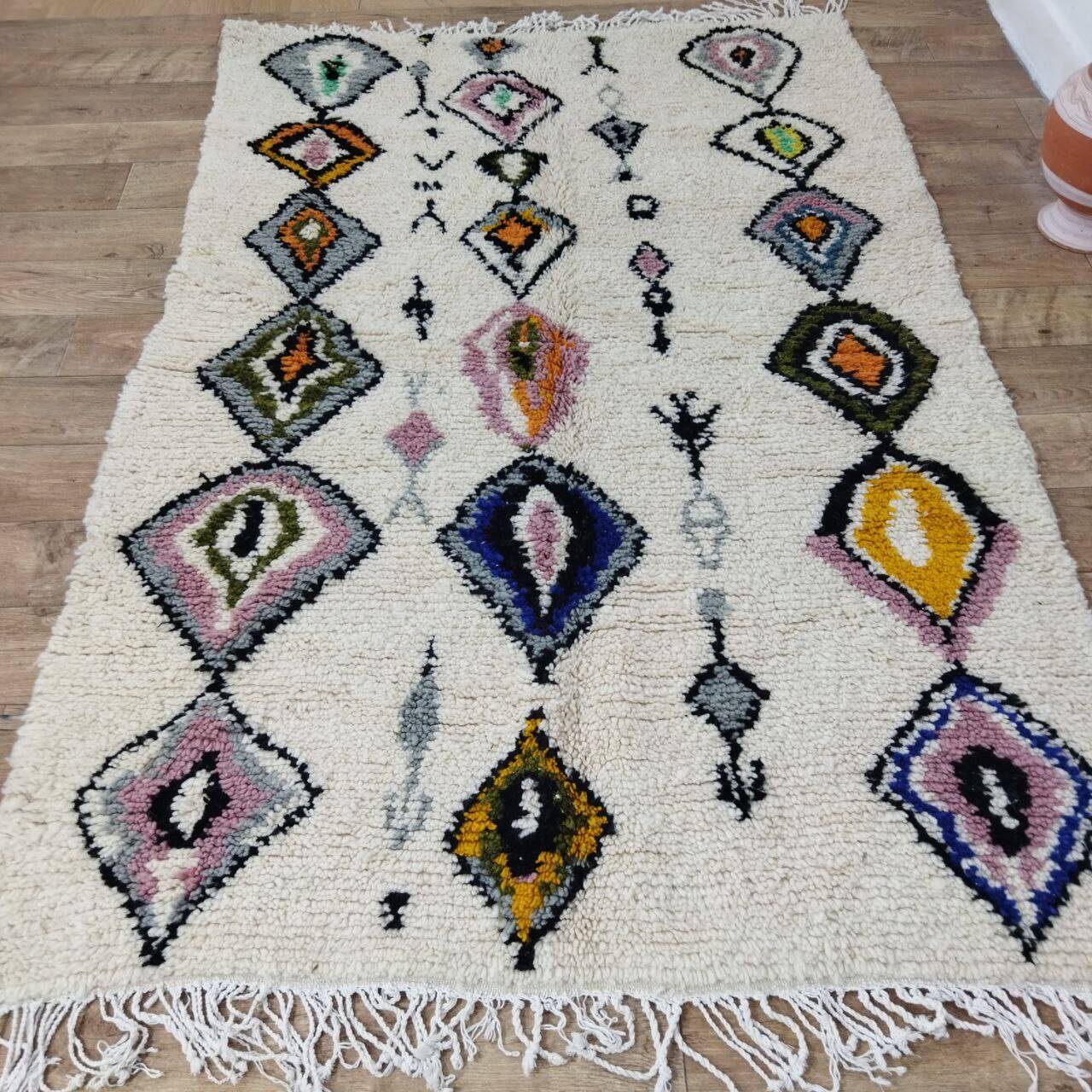 Handmade wool Berber rug 224 x 147 cm