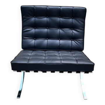 Knoll Barcelona chair Mies van der Rohe