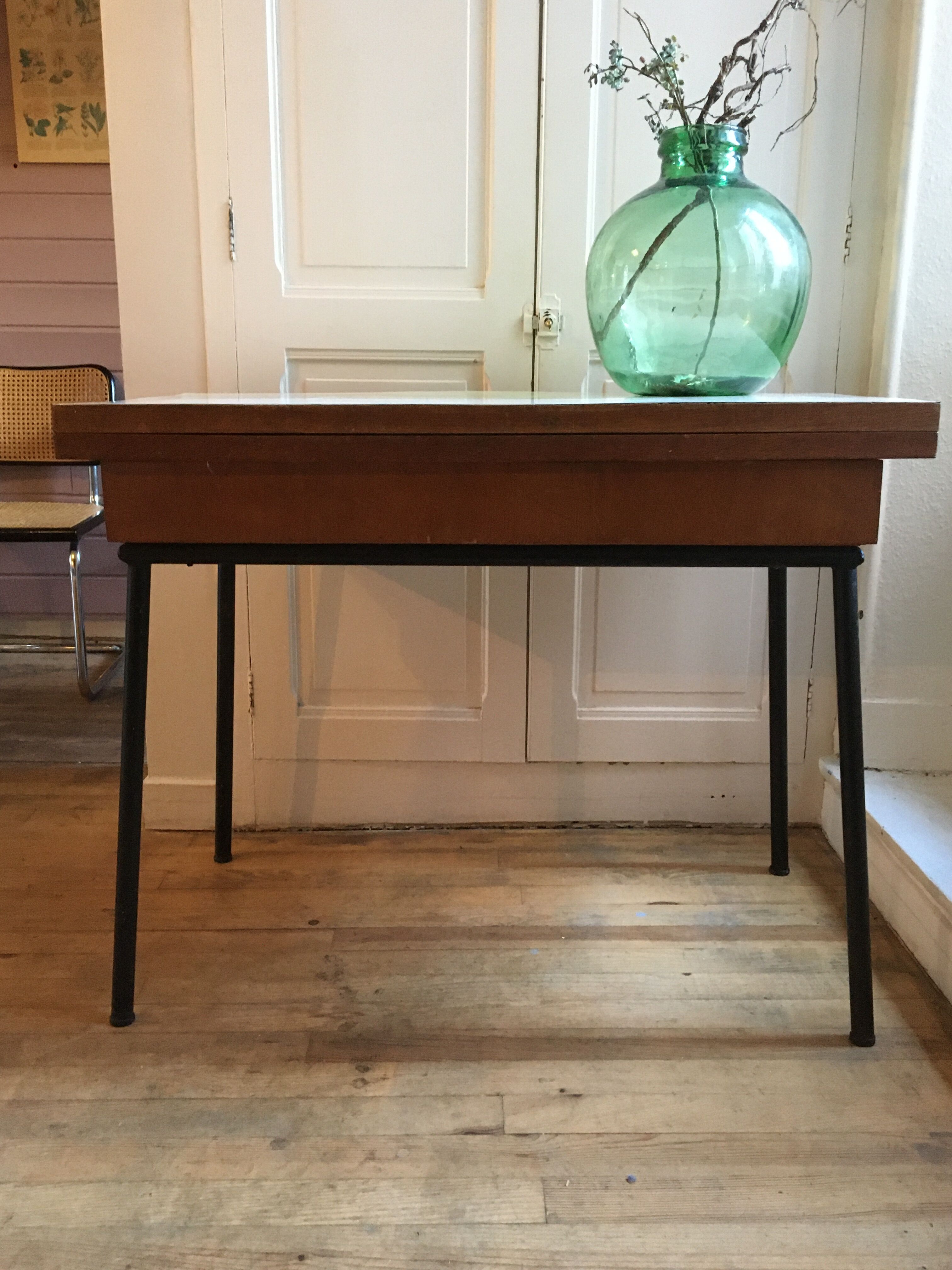 System table from the 1950s