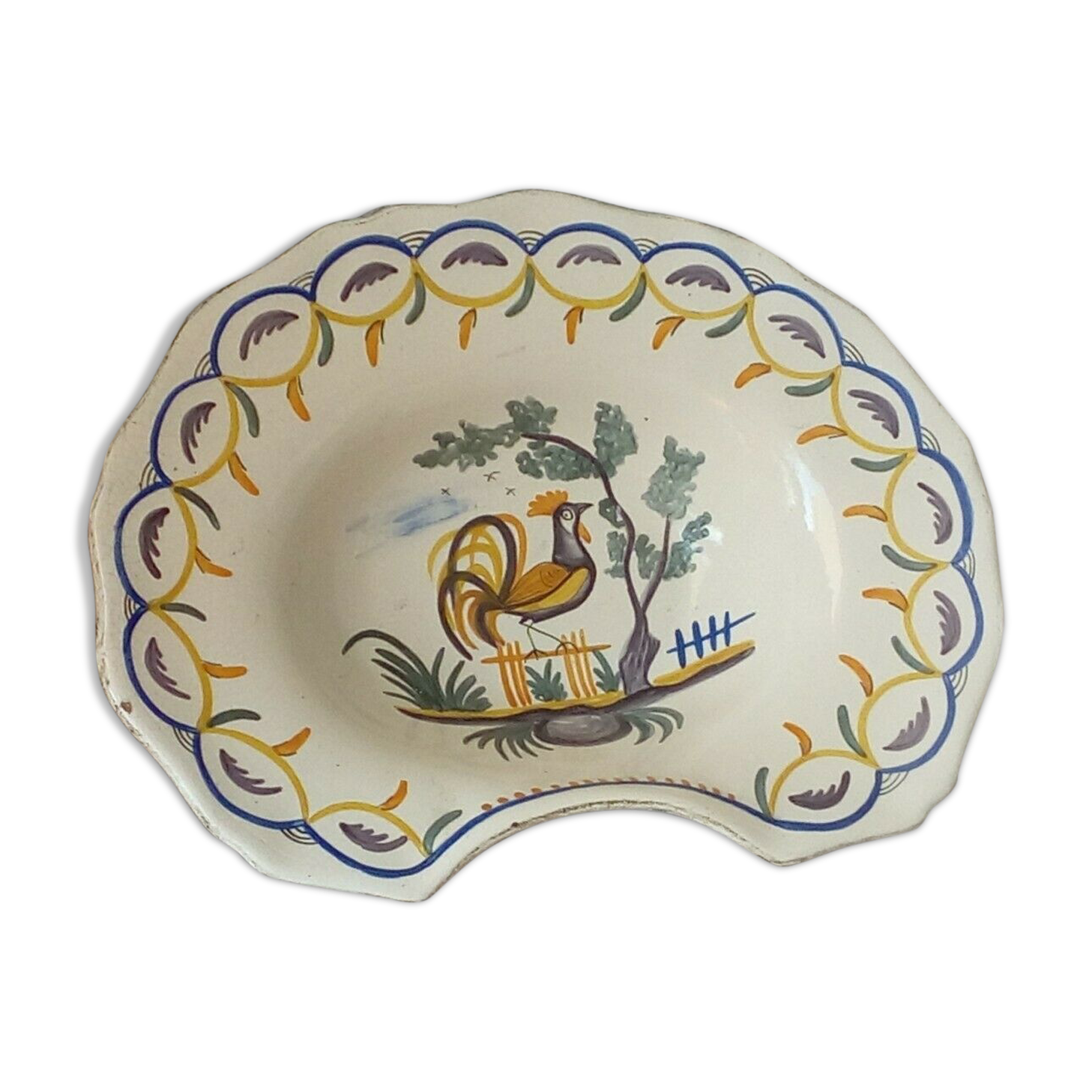 Beard dish barber in faience nevers or la rochelle decor au coq 20 eme