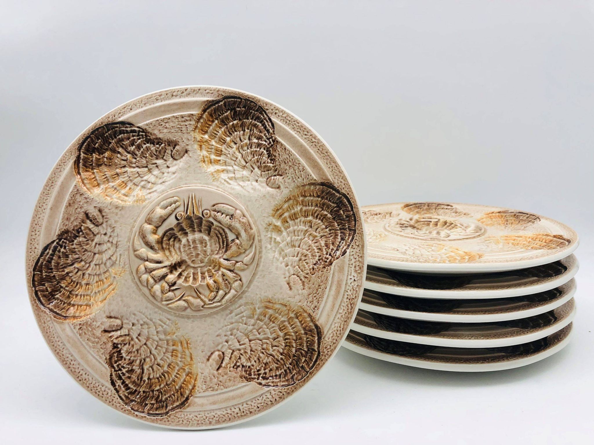6 oyster/shellfish plates, Atelier d’Art du Revernay.