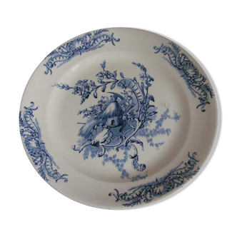 Round earthenware dish