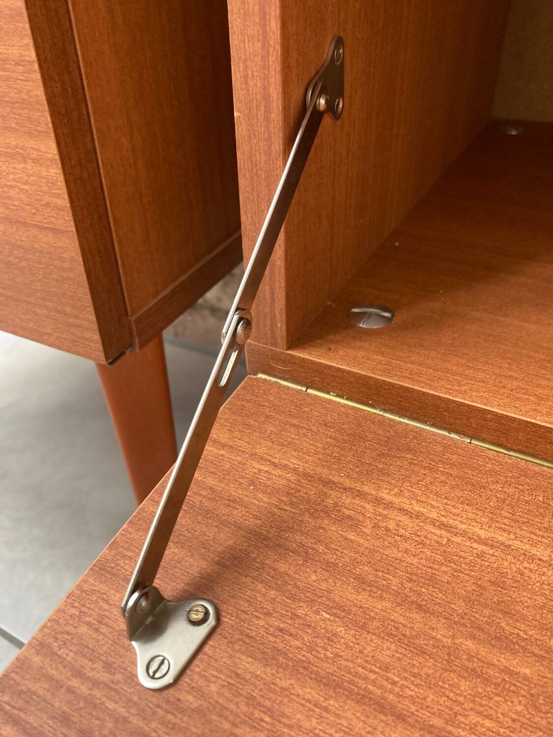 Pair of modernist 3K Mobel bedside tables