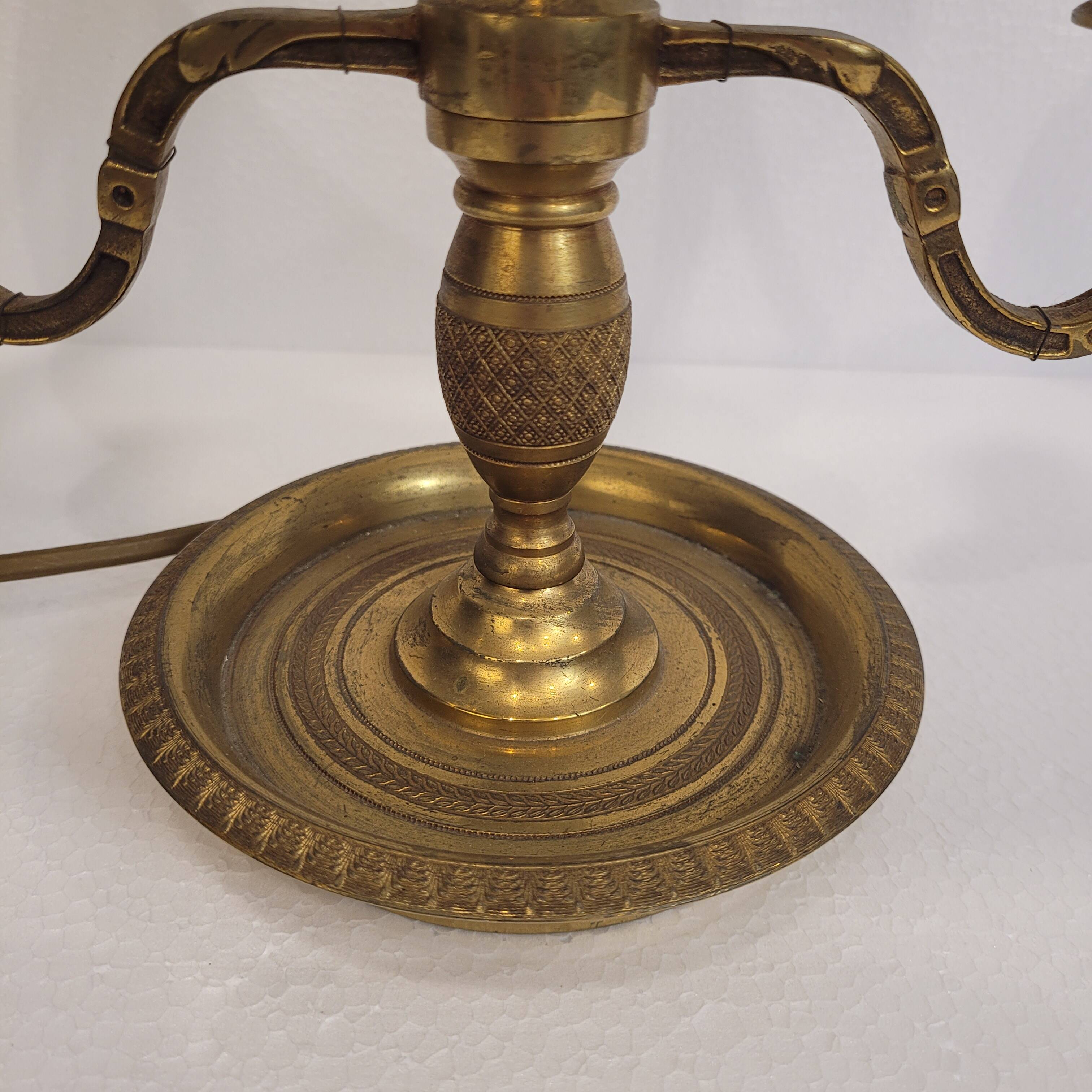 Bouillotte table lamp, Directory, gilded bronze, 19th century – France