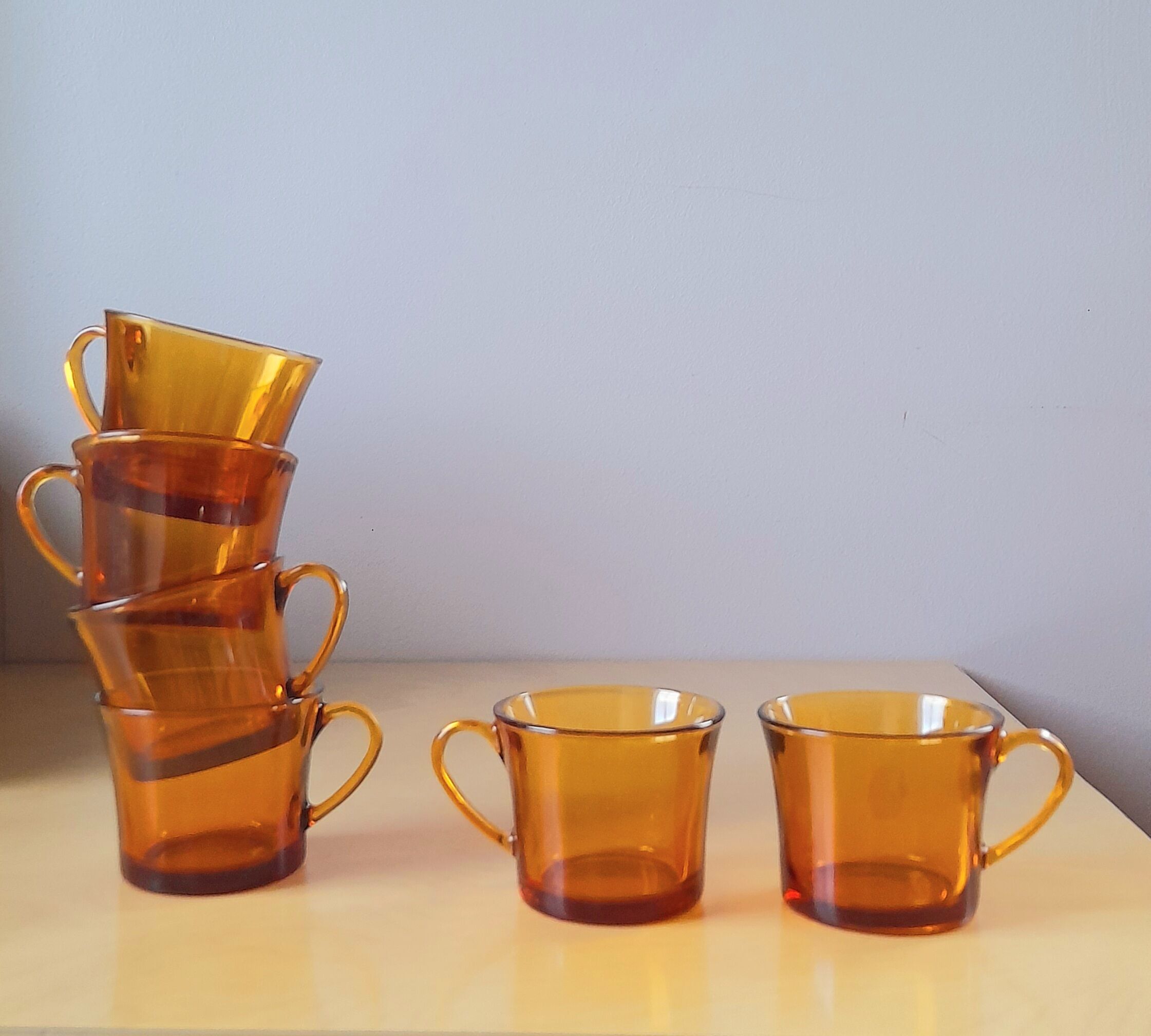 Amber arcopal cups 70s