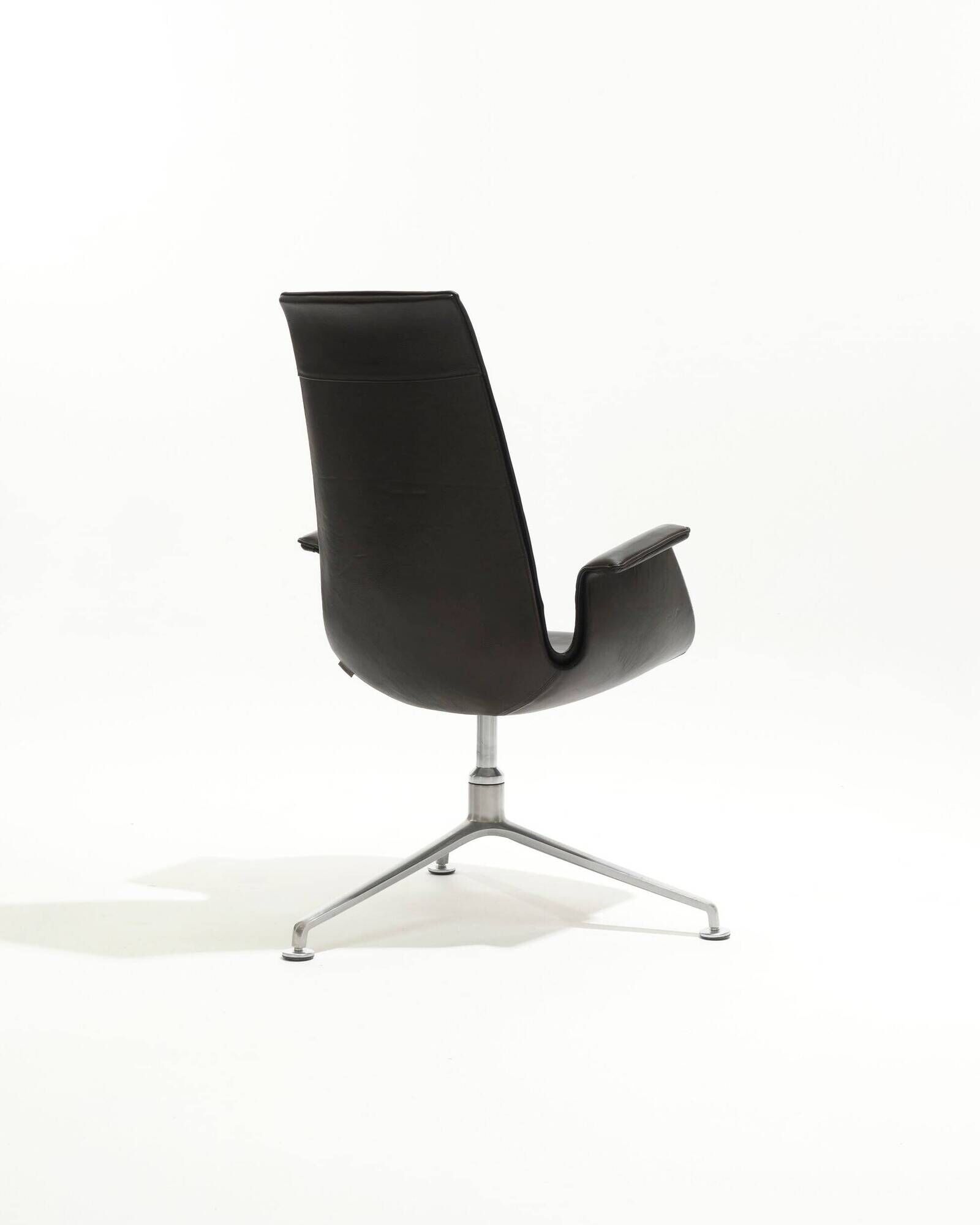 PAIR OF FK 6725 LEATHER ARMCHAIRS, KNOLL, FABRICIUS & KASTHOLMON, 1960s