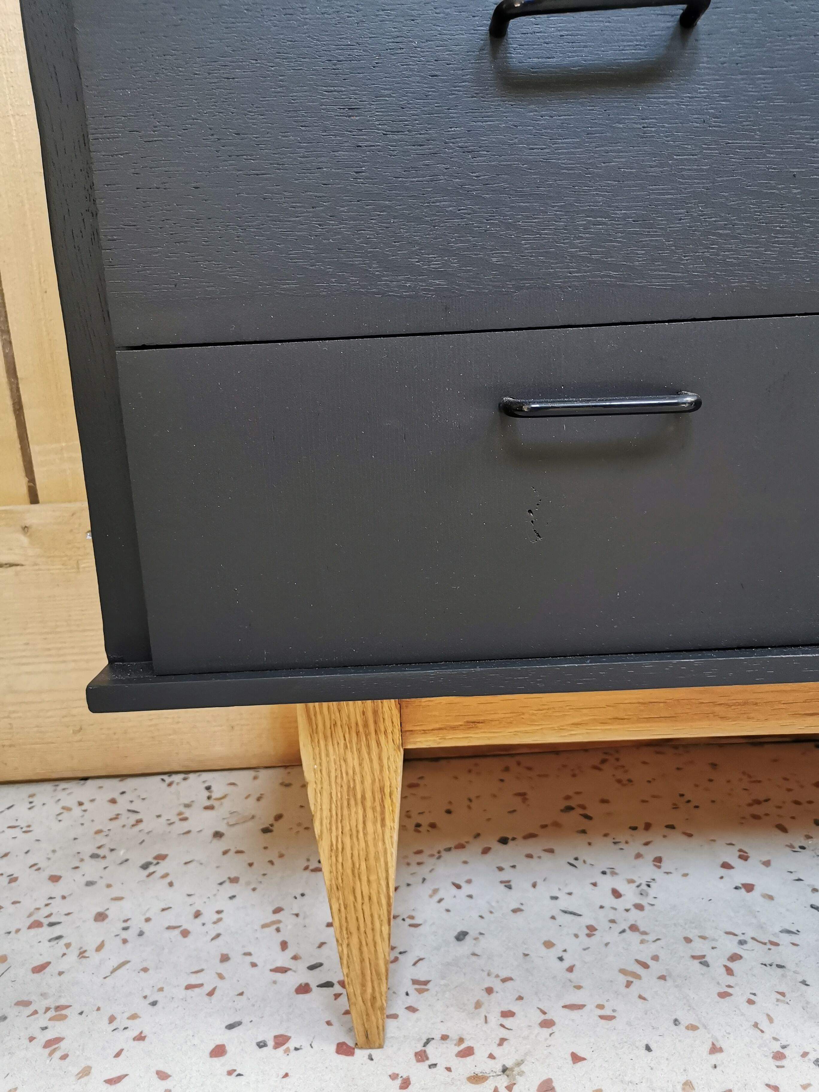 Black chest of drawers