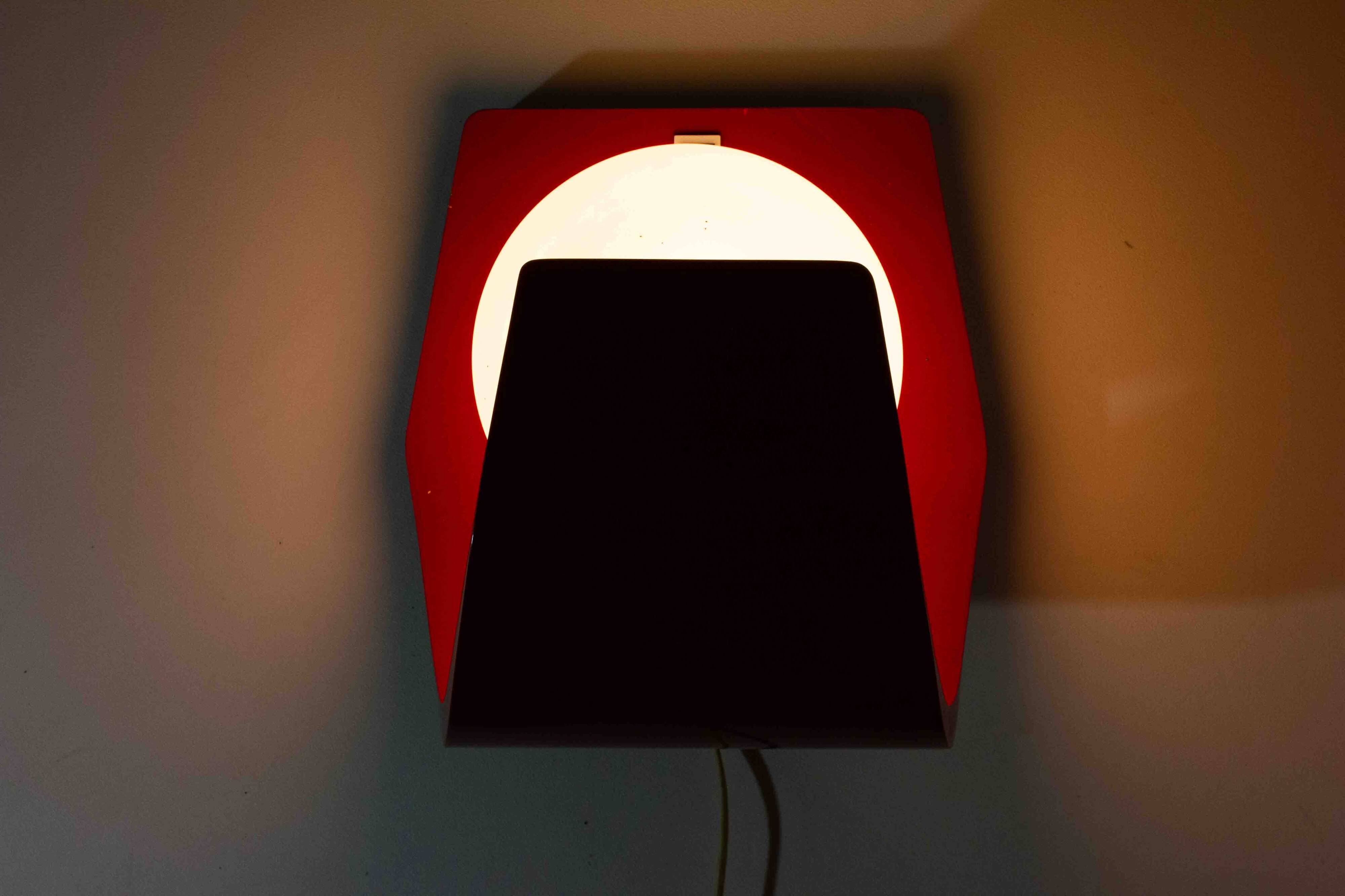 Space age "orb" lamp in red laminate casing, Italy 1960s