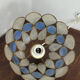 Suspension en nacre bicolore et laiton 