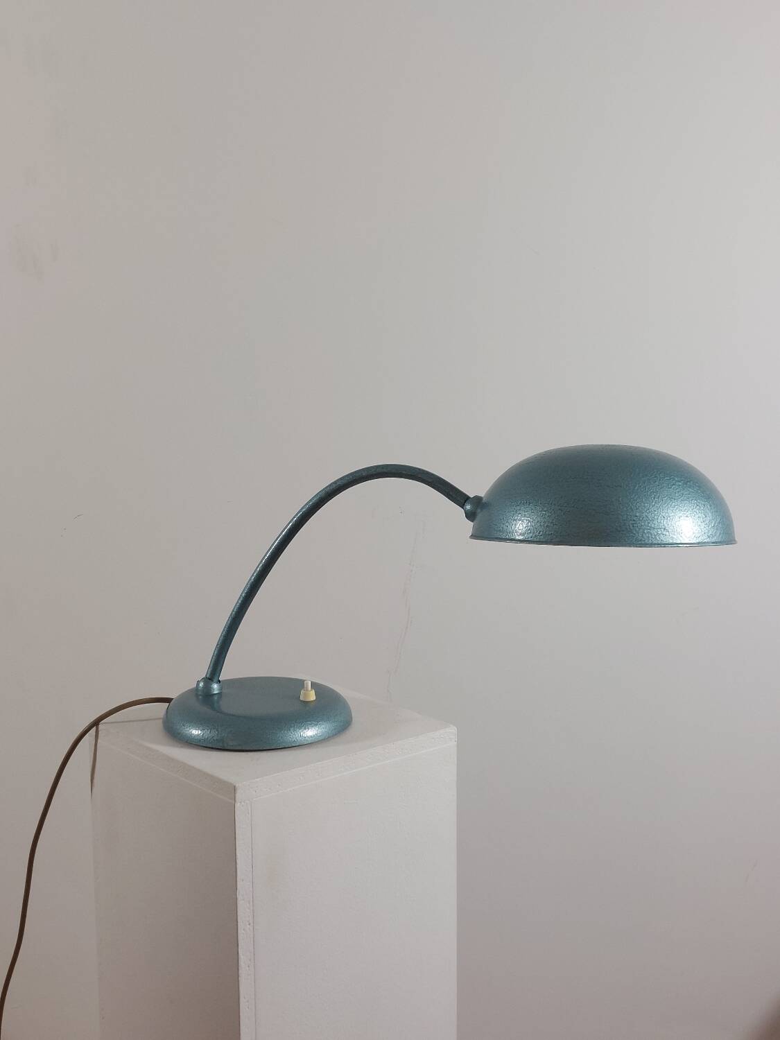 1940s Bauhaus-style workshop desk lamp by Gebrüder Cosack