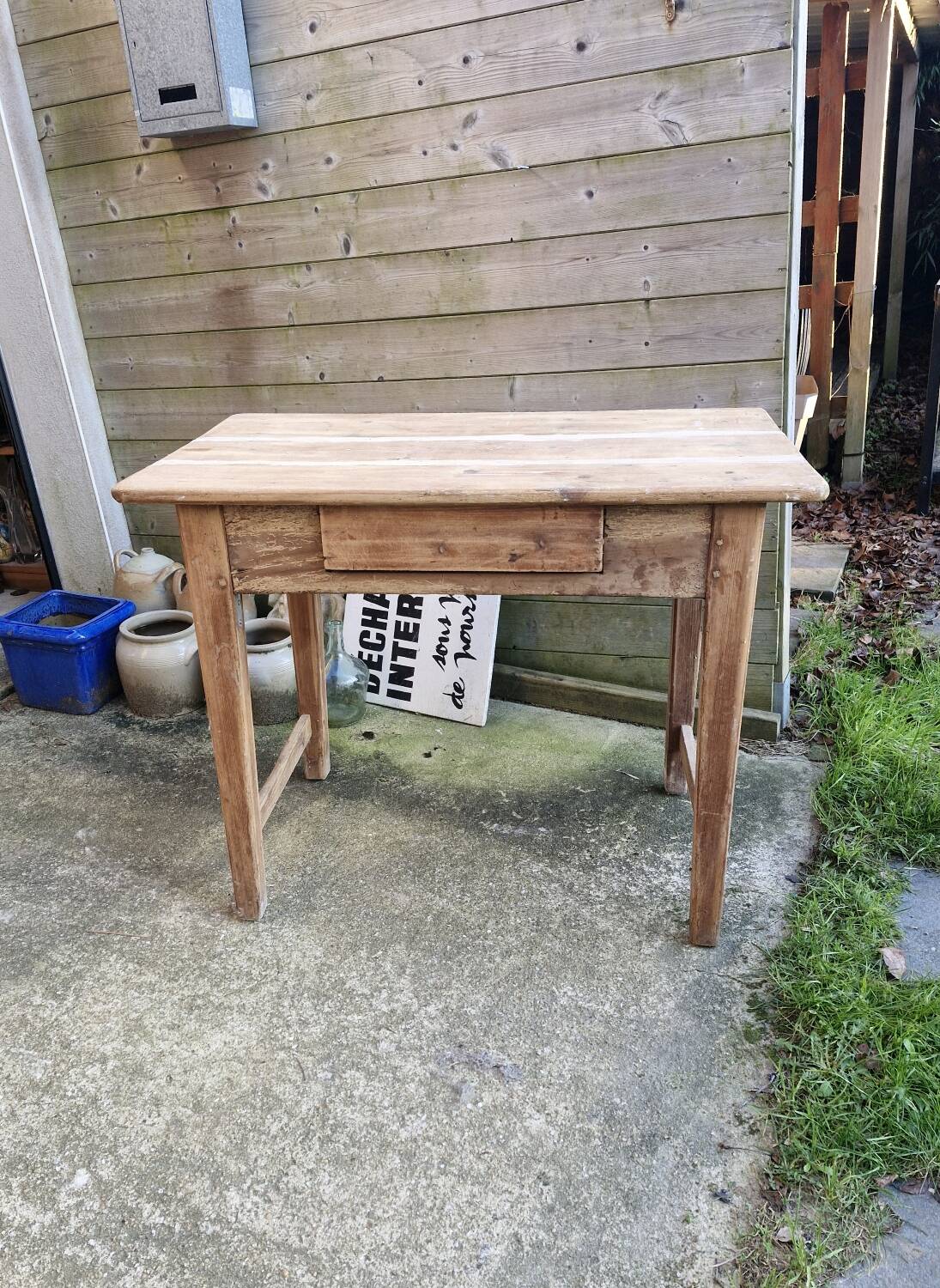 Small farmhouse table