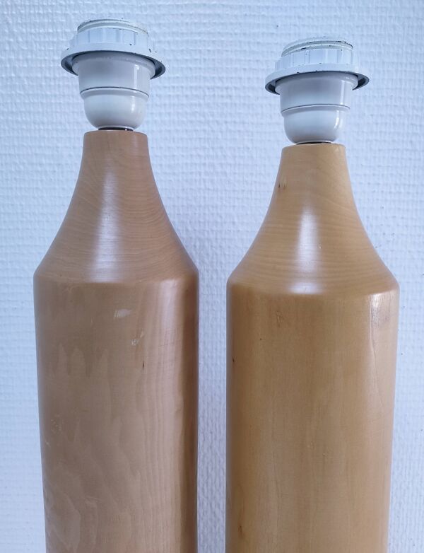 Deux pieds de lampe ''crayon'' bois massif design