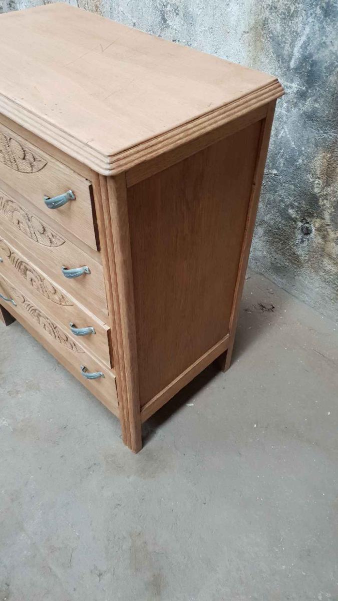 Vintage chest of drawers