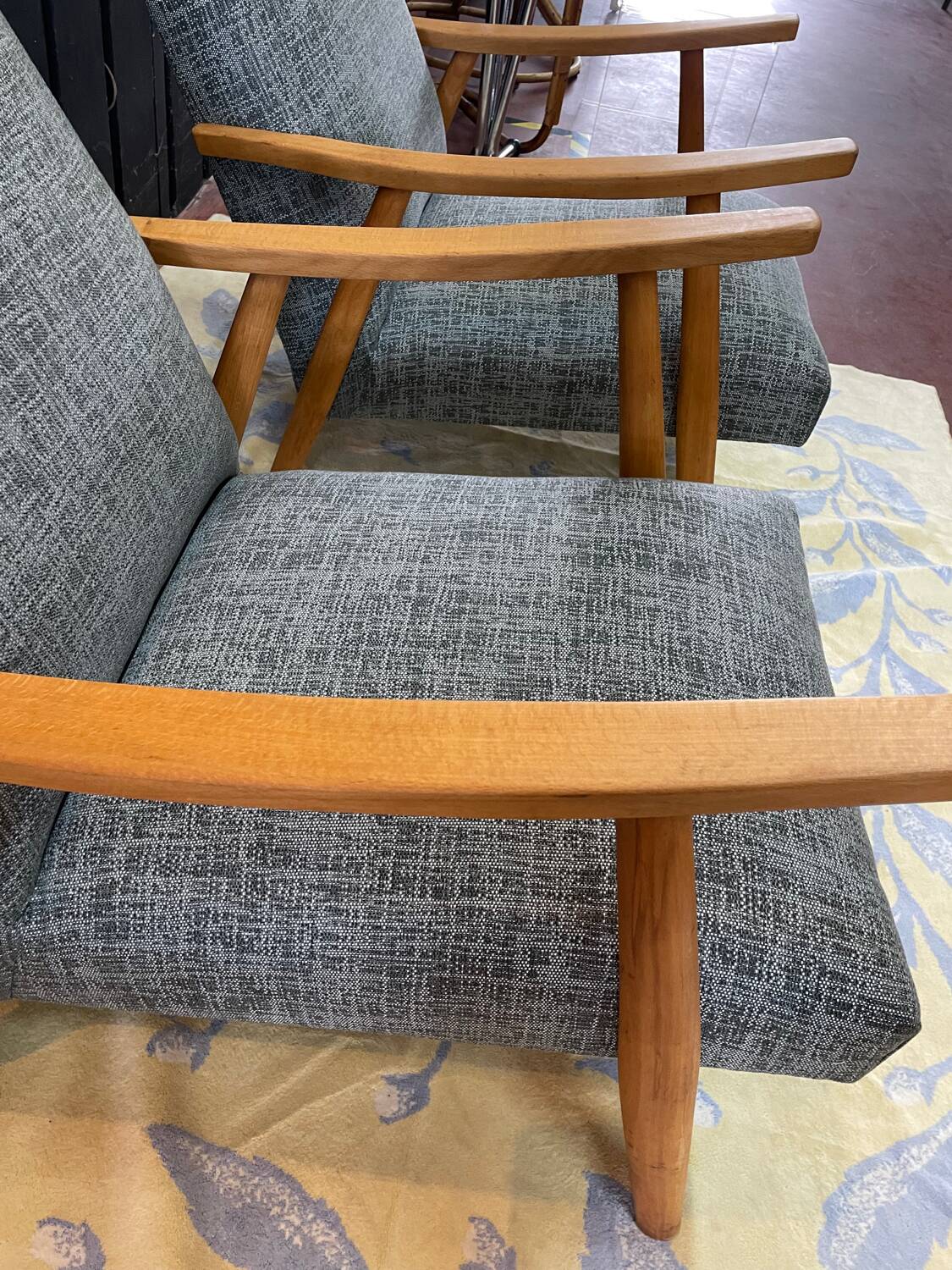 Paire de faiteuils vintage gris chiné