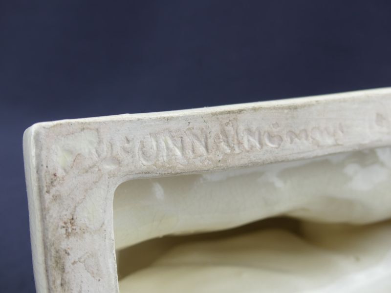 Onnaing, paire de serre-livres antilopes en craquelé Art Déco