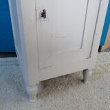 Buffet 19th to one door