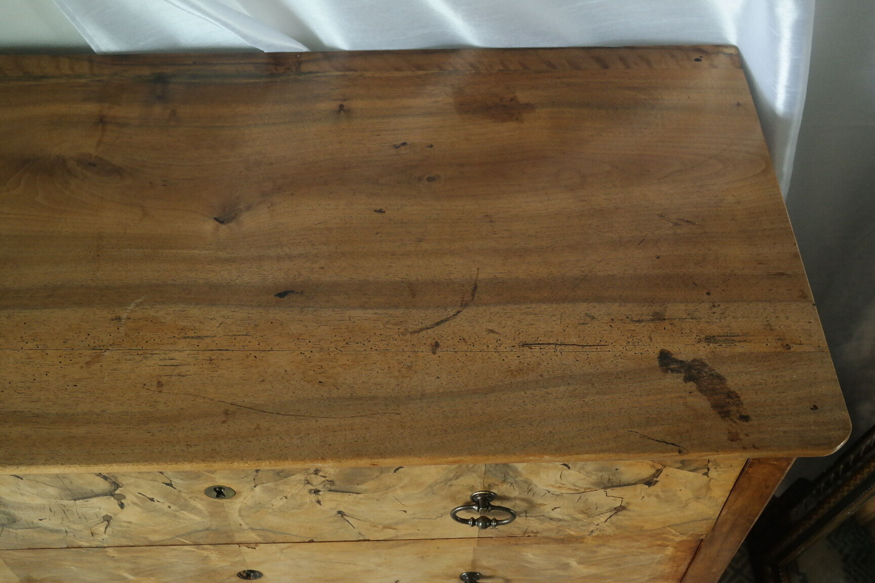 Louis Philippe style chest of drawers in light walnut, 20th century