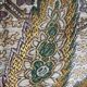 Nappe en soie d’Alger époque début XXe motifs floraux rehaussés de fils dorés, fait main