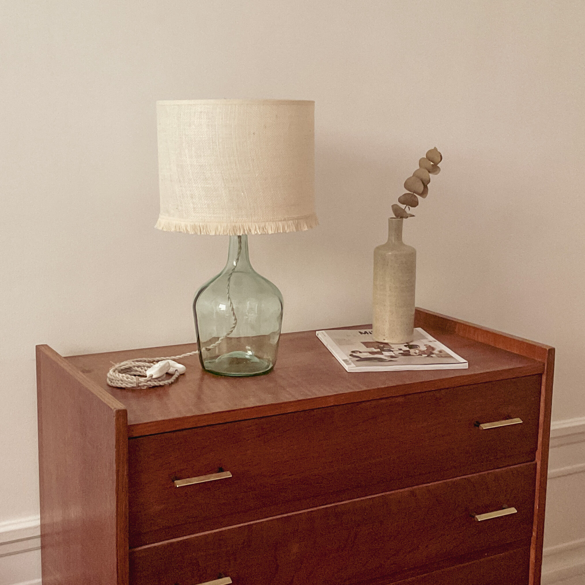 Jeanne lady lamp and ecru jute