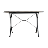 Table bistrot ovale dessus marbre