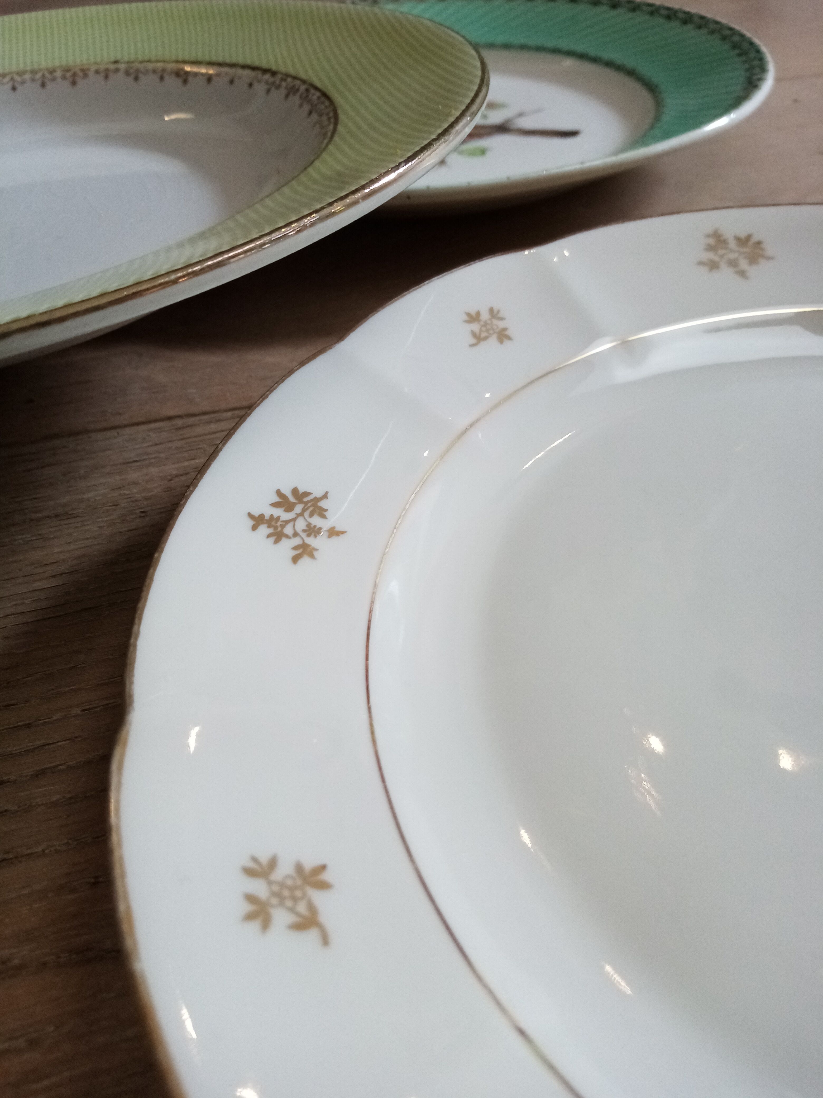 Vintage mismatched plates