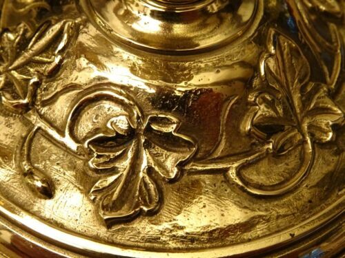 Pair of old torches candle holders bronze brass floral decoration Ht 18,8 cm ref A173/40