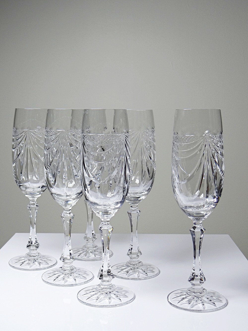 Set de 6 flûtes à champagne en cristal de Lorraine taillé main