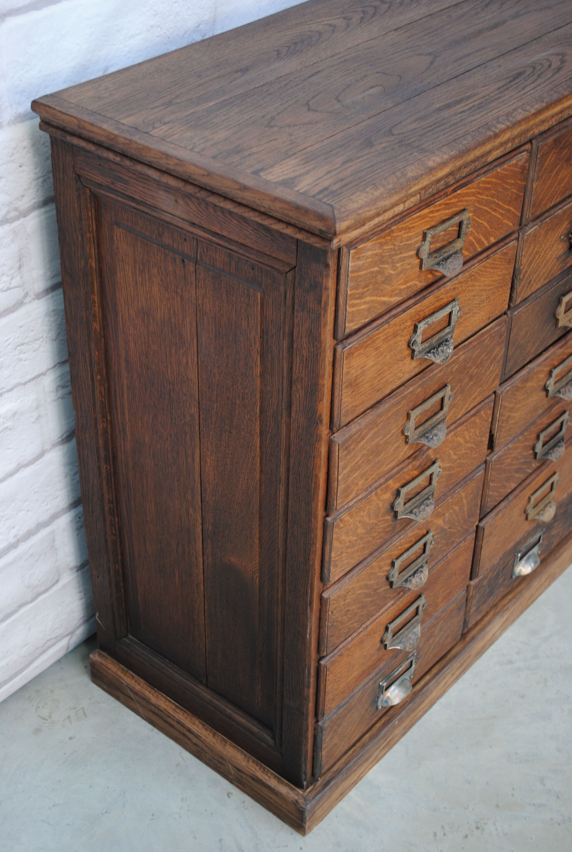 Chouanard notary cabinet
